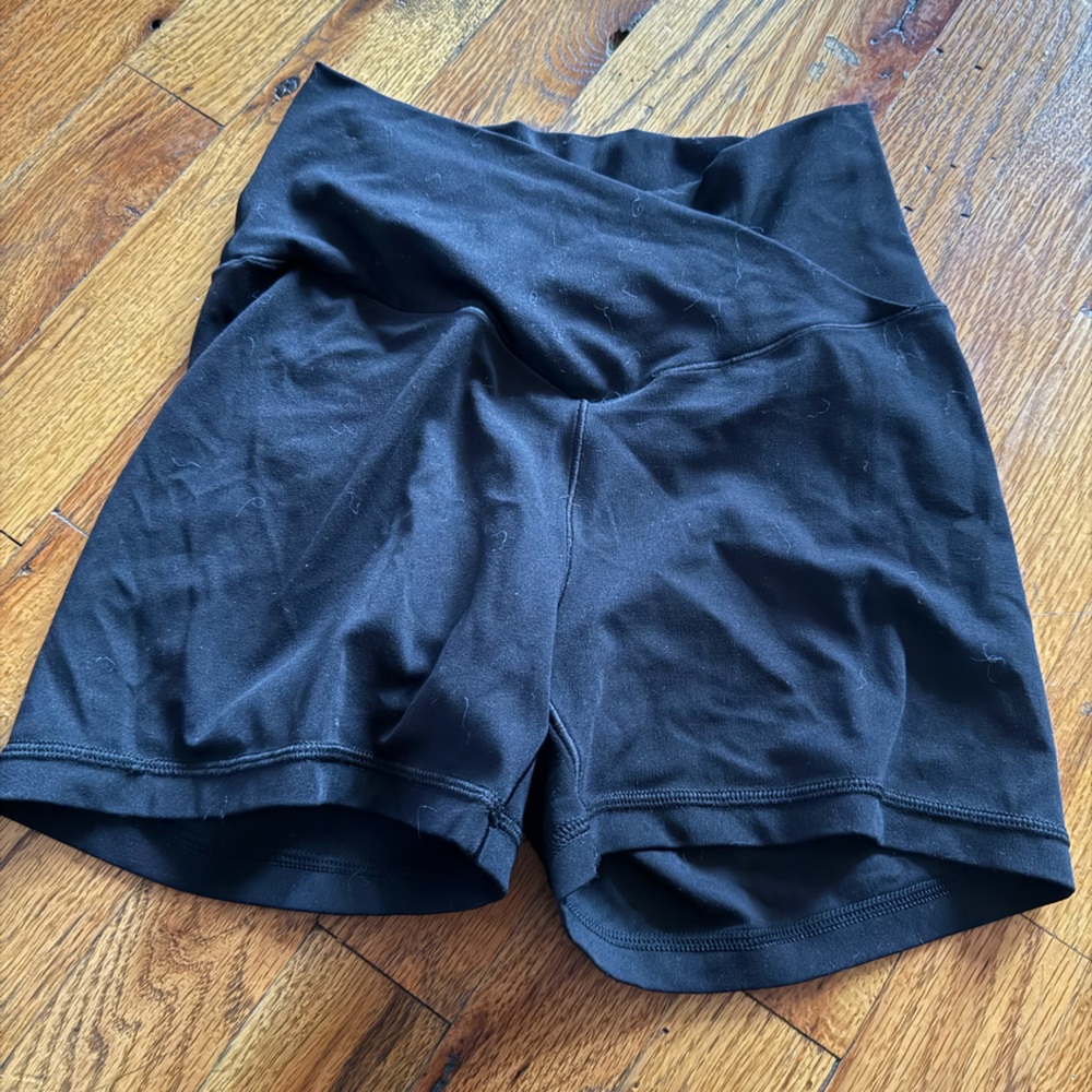 Aerie Offline Women's Black Athletic  Shorts